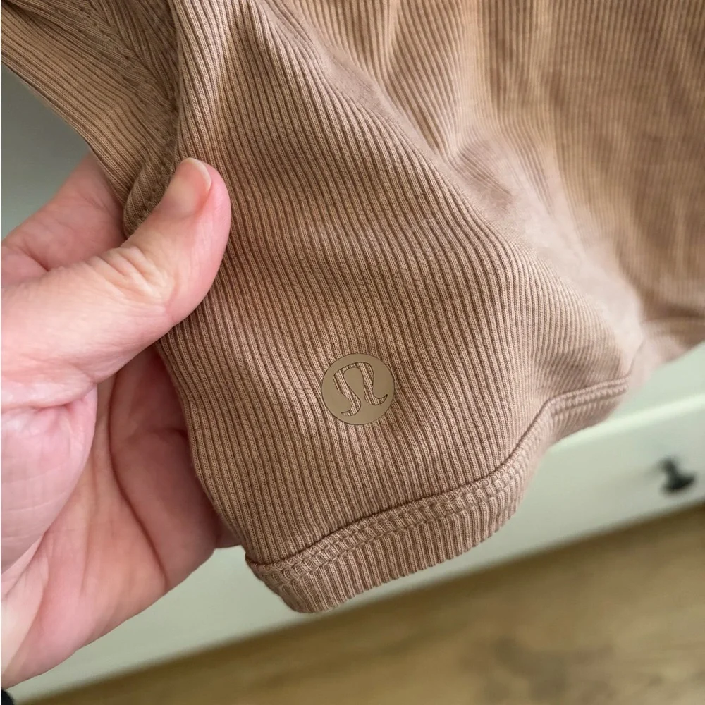 LULULEMON hold tight tank brown size 2
